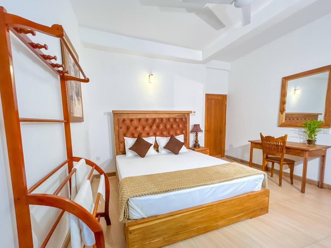 Deluxe King Room at Arverne Villa Kandy